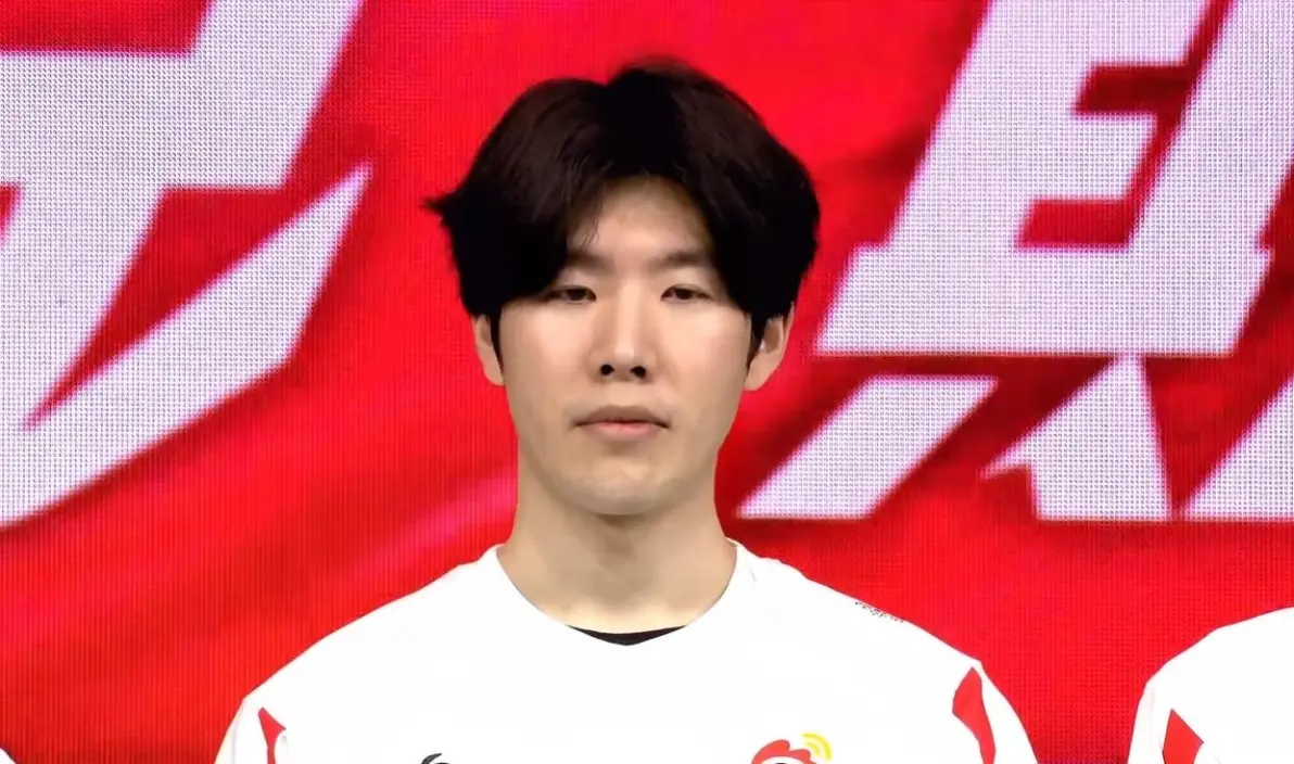 爱游戏娱乐 -TheShy连续五场比赛得分超过出色发挥，FPX不断突破！(theshy比赛五杀过吗)