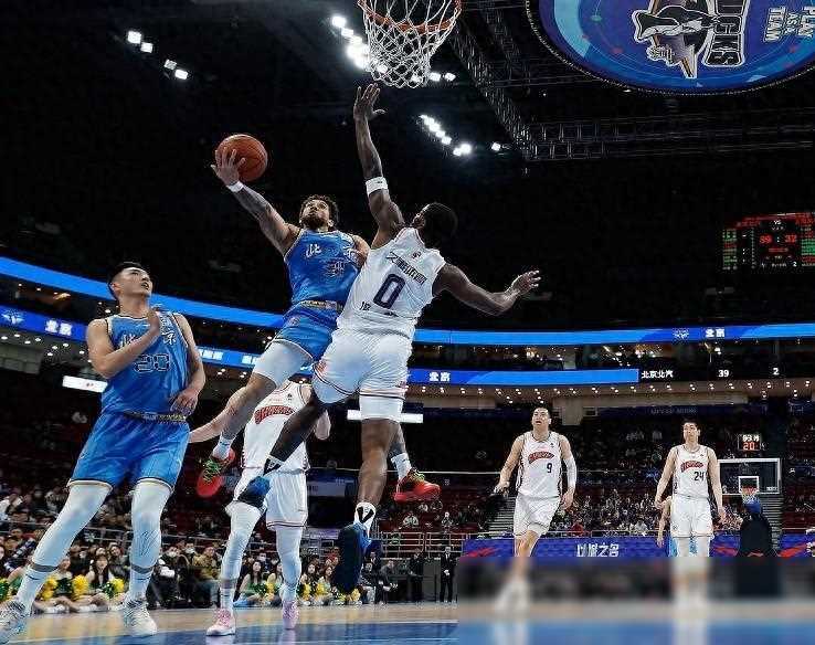 爱游戏登录入口 -包含深圳男篮加时末段完成体检，志在法联杯名次提升，引发热议，心理建设被强调的词条