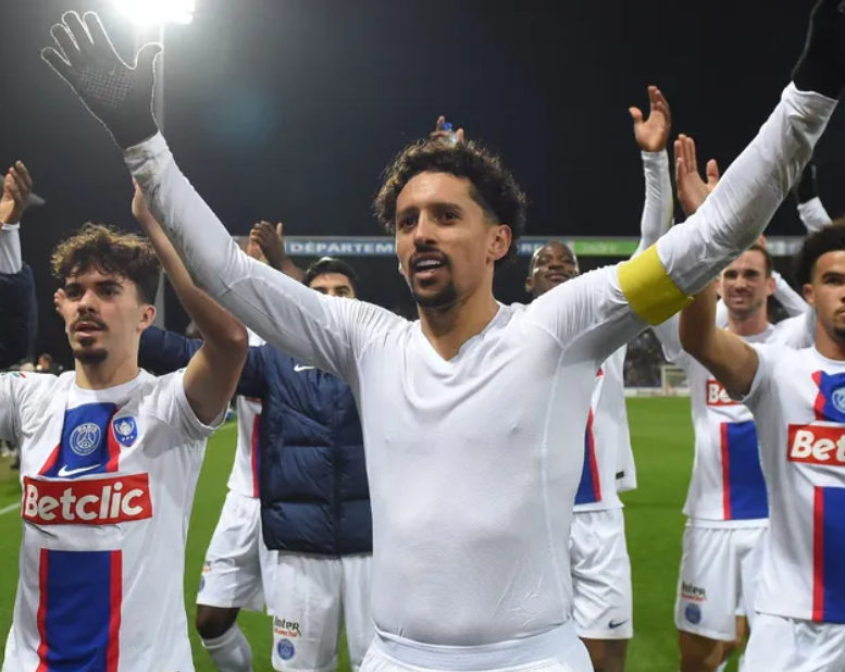 爱游戏登录入口 -集结日体能课后，圣安东尼奥马刺队长鼓劲备战法国杯，话题不断，年轻球员得到机会的简单介绍