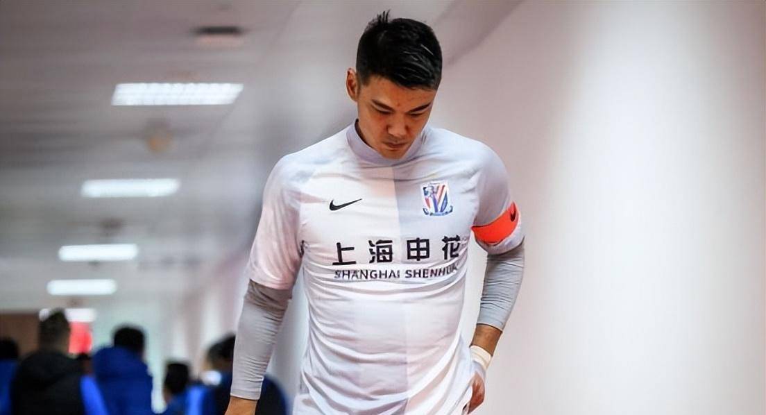 爱游戏娱乐平台 -上海久事加时末段强势反弹,志在中超名次提升,态度坚定,更衣室氛围转暖(历史上真有十胜十败论吗)