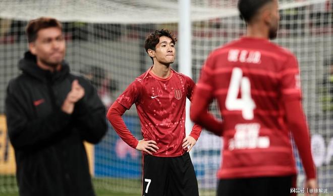 国足黑色三分钟什么意思